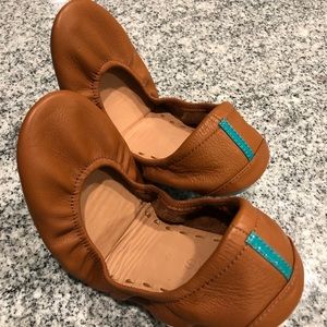 Chestnut Tieks